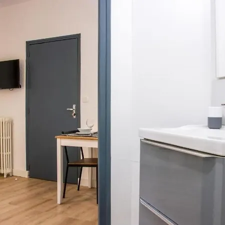Le Mélusine , à 50m De La Gare De Appartement Poitiers