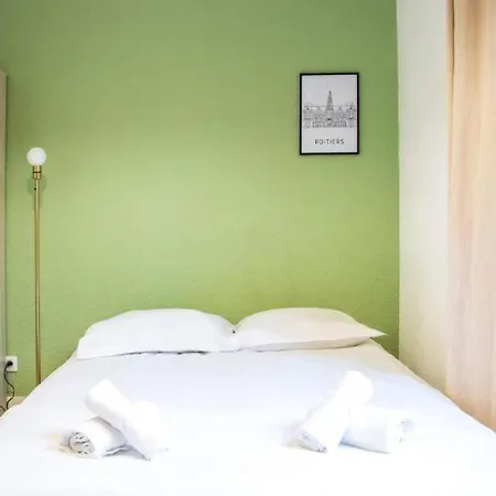 Le Melusine , A 50m De La Gare De * ポアティエ